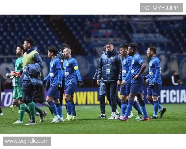 中超精彩对决深圳队迎战泰达队全力争胜展现足球魅力